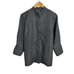 Gretchen Scott Top Women L Black White Snowflake Star Printed Button Up Minimal